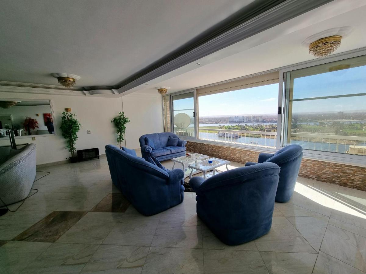 Amazing Nile View And Pyramids Apartment Каїр Екстер'єр фото